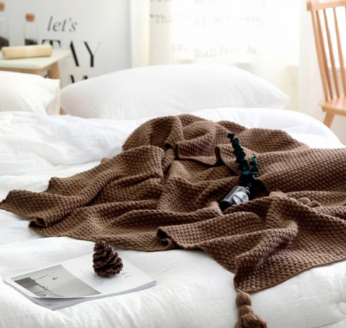 Nordic fringed knit ball blanket wool blanket office air conditioning lunch break blanket shawl blanket sofa leisure blanket blanket - Nordic Vinterstil