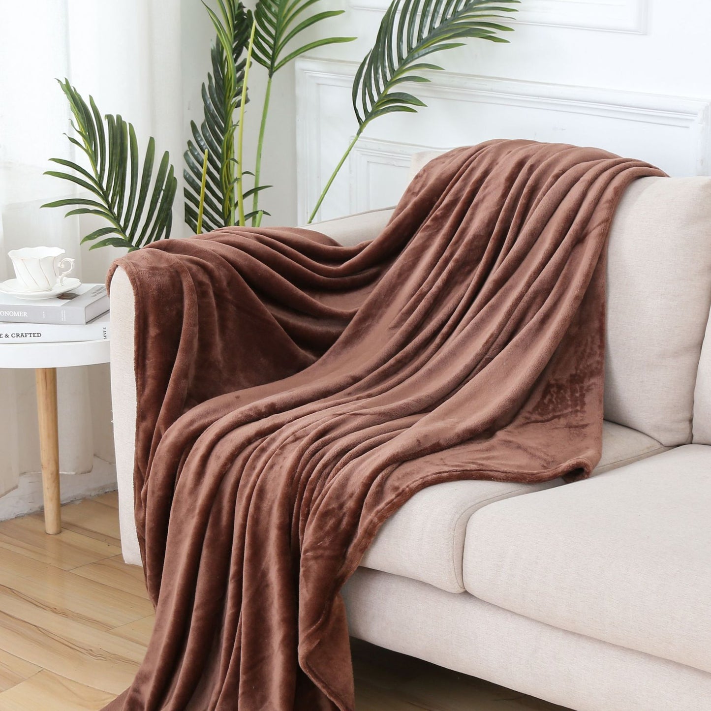 Ensfarget Flanellteppe – Ultratynn Varme for Maksimal Komfort - Nordic Vinterstil