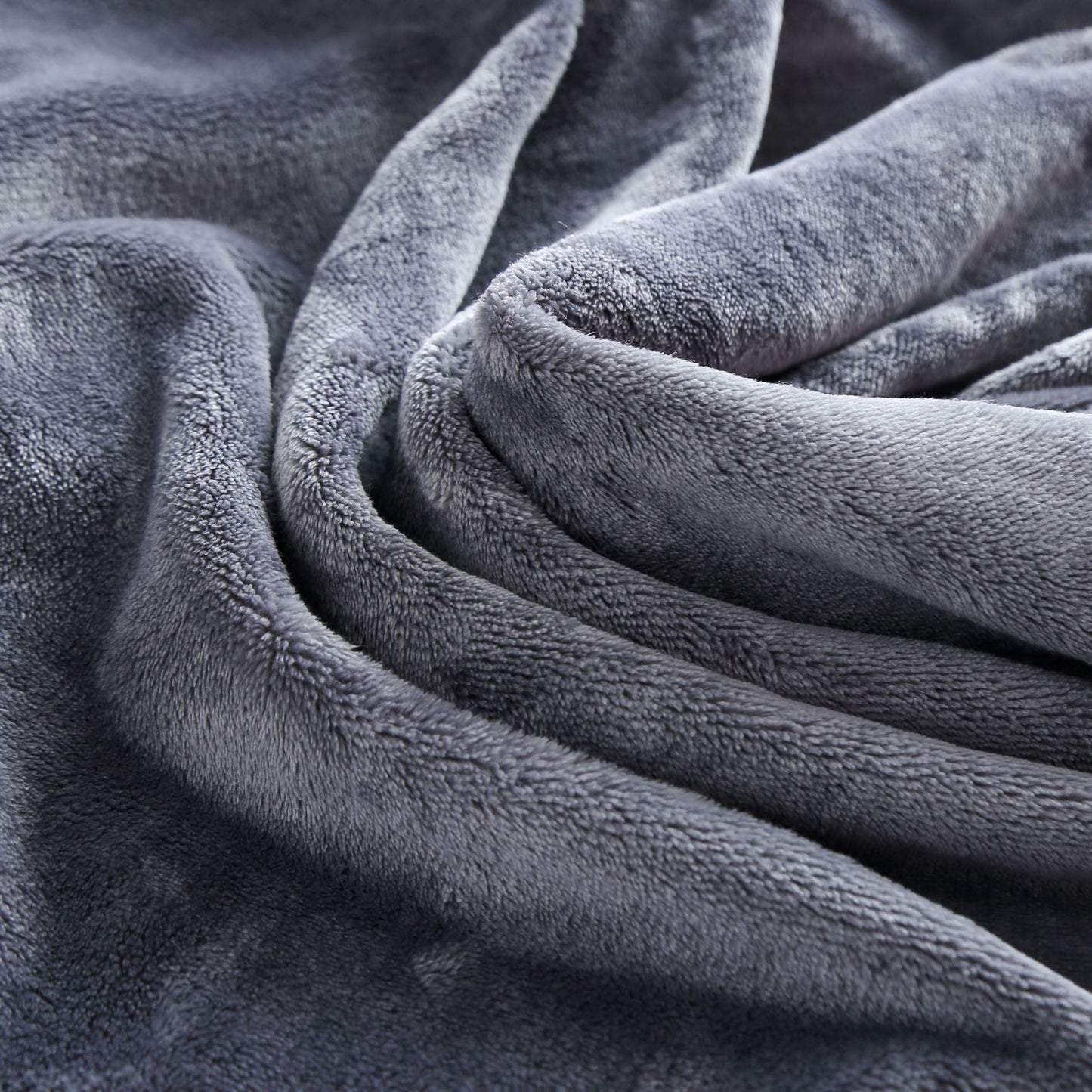 Ensfarget Flanellteppe – Ultratynn Varme for Maksimal Komfort - Nordic Vinterstil