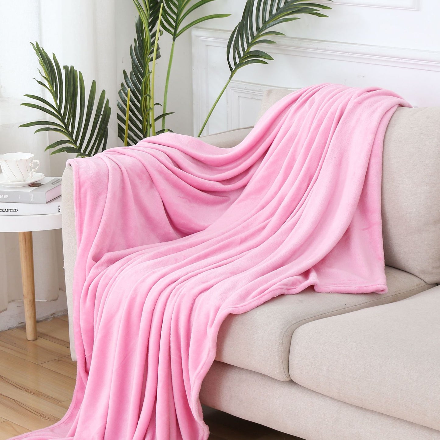 Ensfarget Flanellteppe – Ultratynn Varme for Maksimal Komfort - Nordic Vinterstil