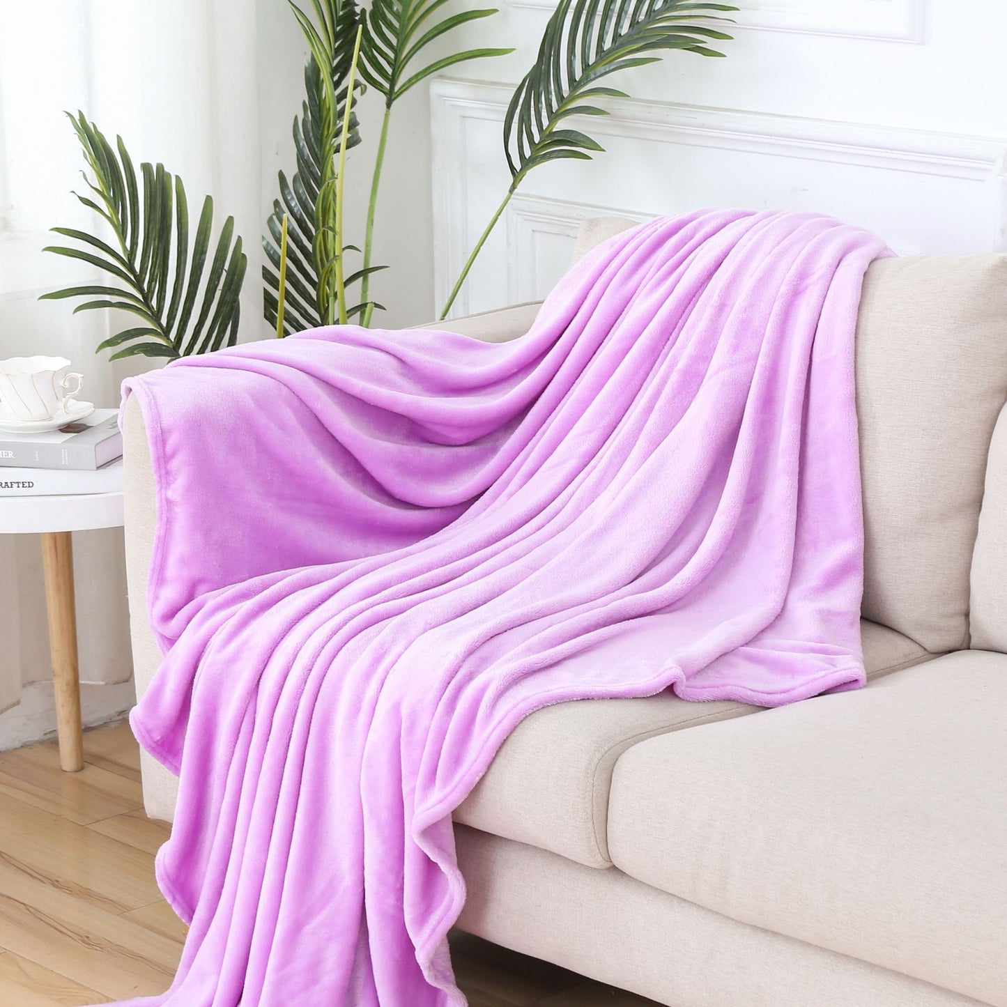 Ensfarget Flanellteppe – Ultratynn Varme for Maksimal Komfort - Nordic Vinterstil